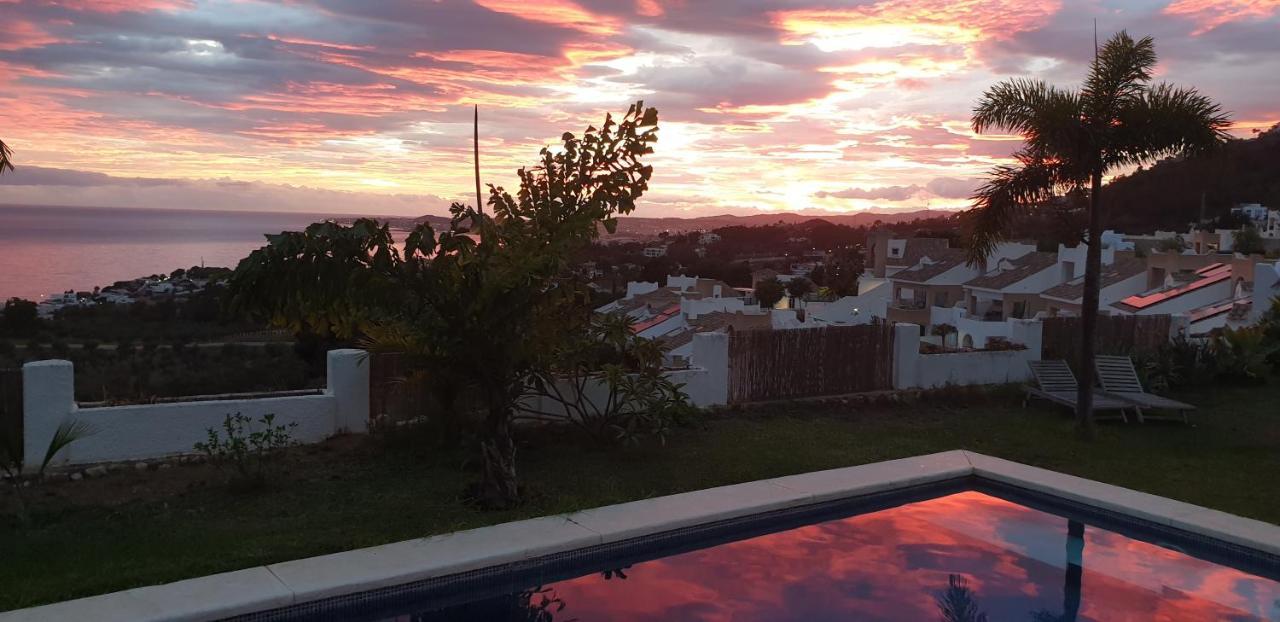 Bed & Breakfast In Villa Eden Palm Benalmadena Luaran gambar