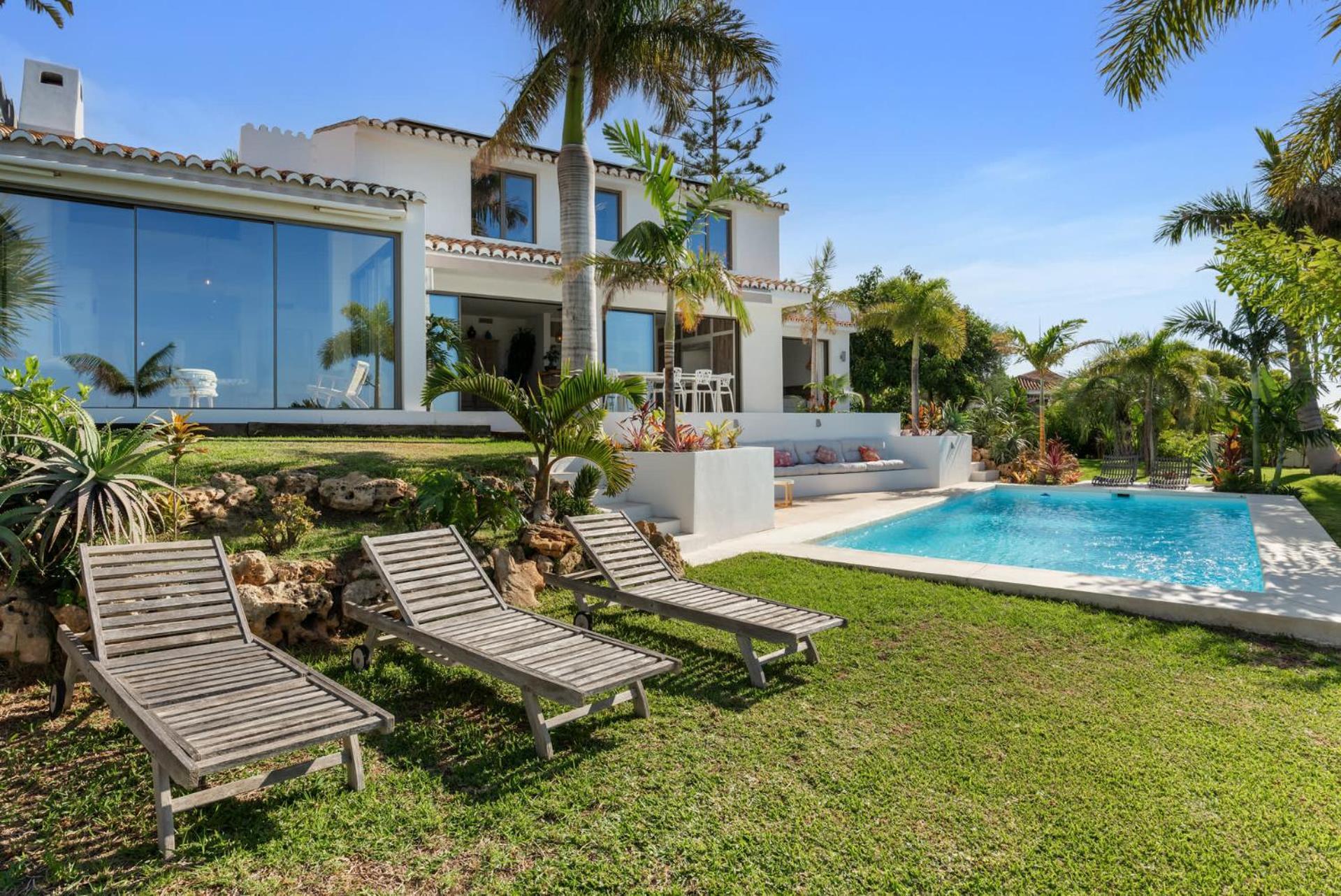 Bed & Breakfast In Villa Eden Palm Benalmadena Luaran gambar