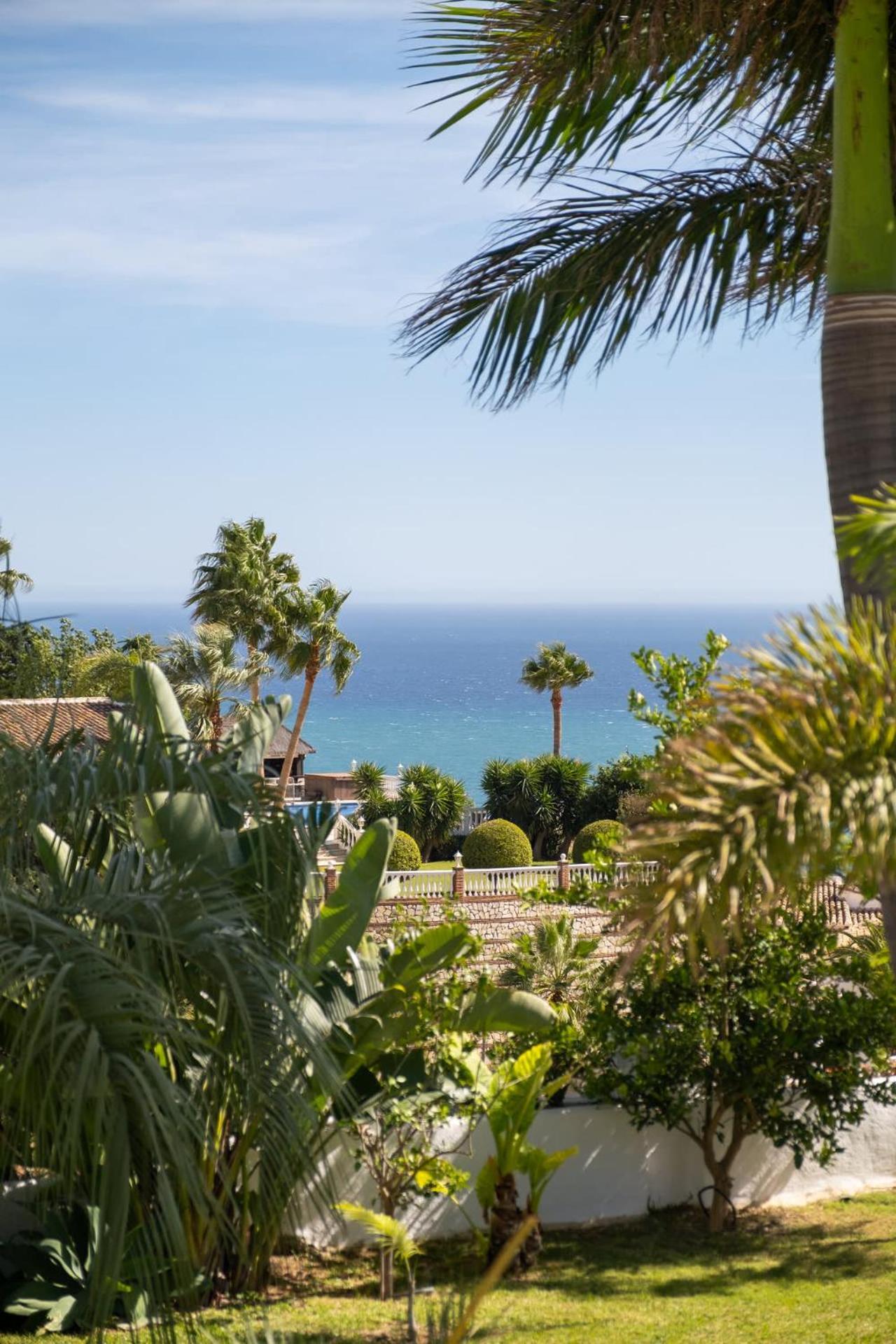 Bed & Breakfast In Villa Eden Palm Benalmadena Luaran gambar