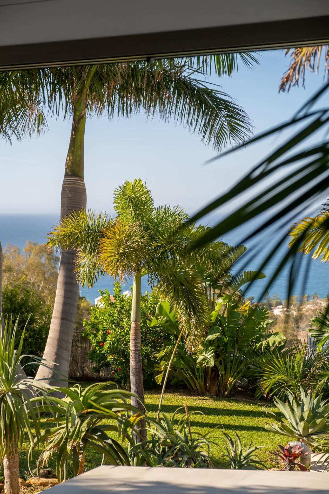 Bed & Breakfast In Villa Eden Palm Benalmadena Luaran gambar