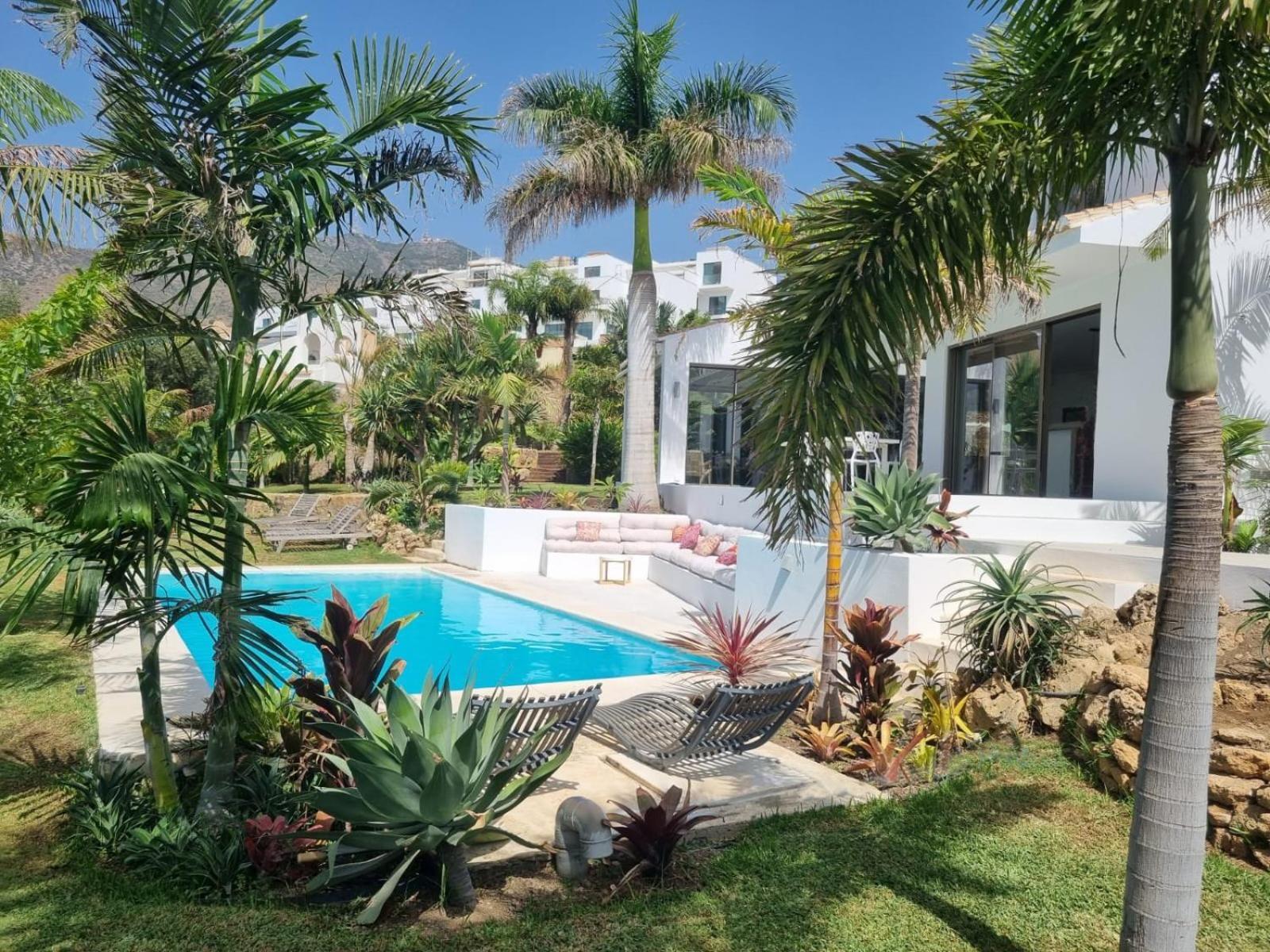Bed & Breakfast In Villa Eden Palm Benalmadena Luaran gambar