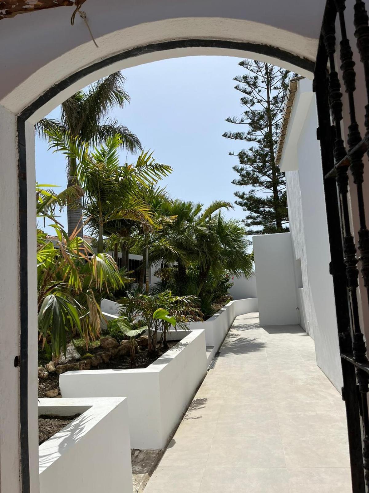 Bed & Breakfast In Villa Eden Palm Benalmadena Luaran gambar