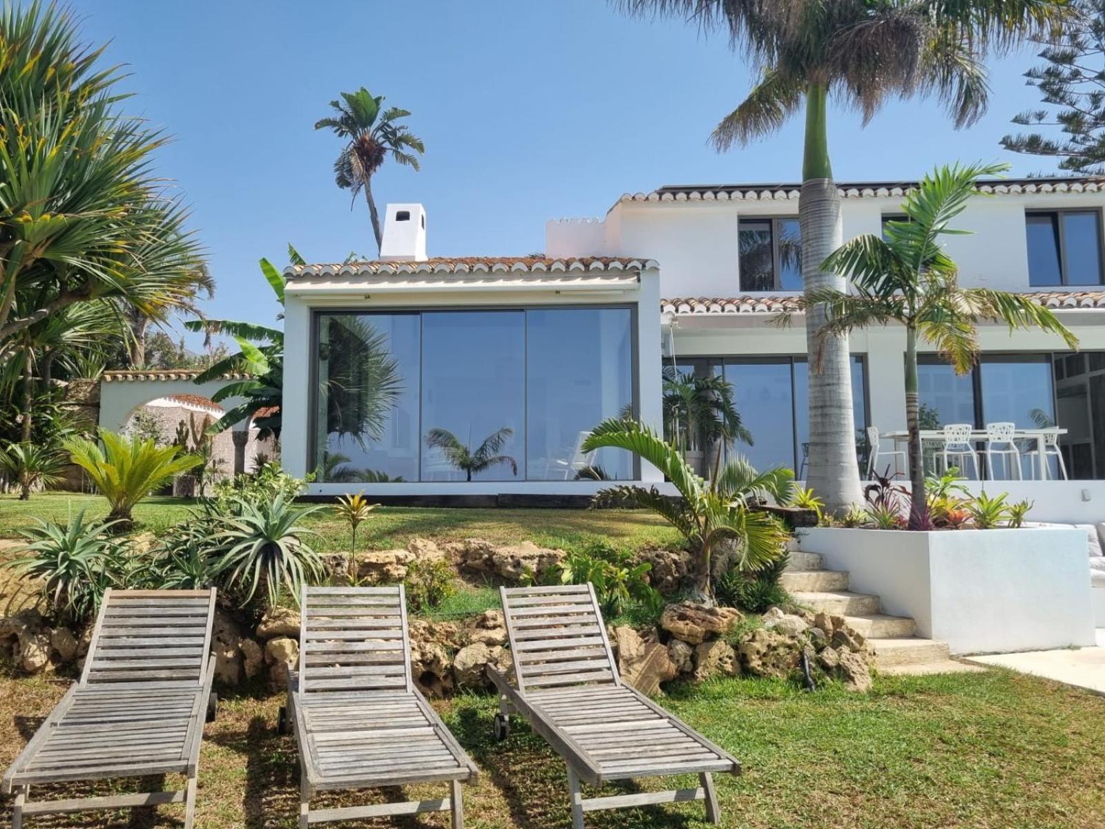 Bed & Breakfast In Villa Eden Palm Benalmadena Luaran gambar
