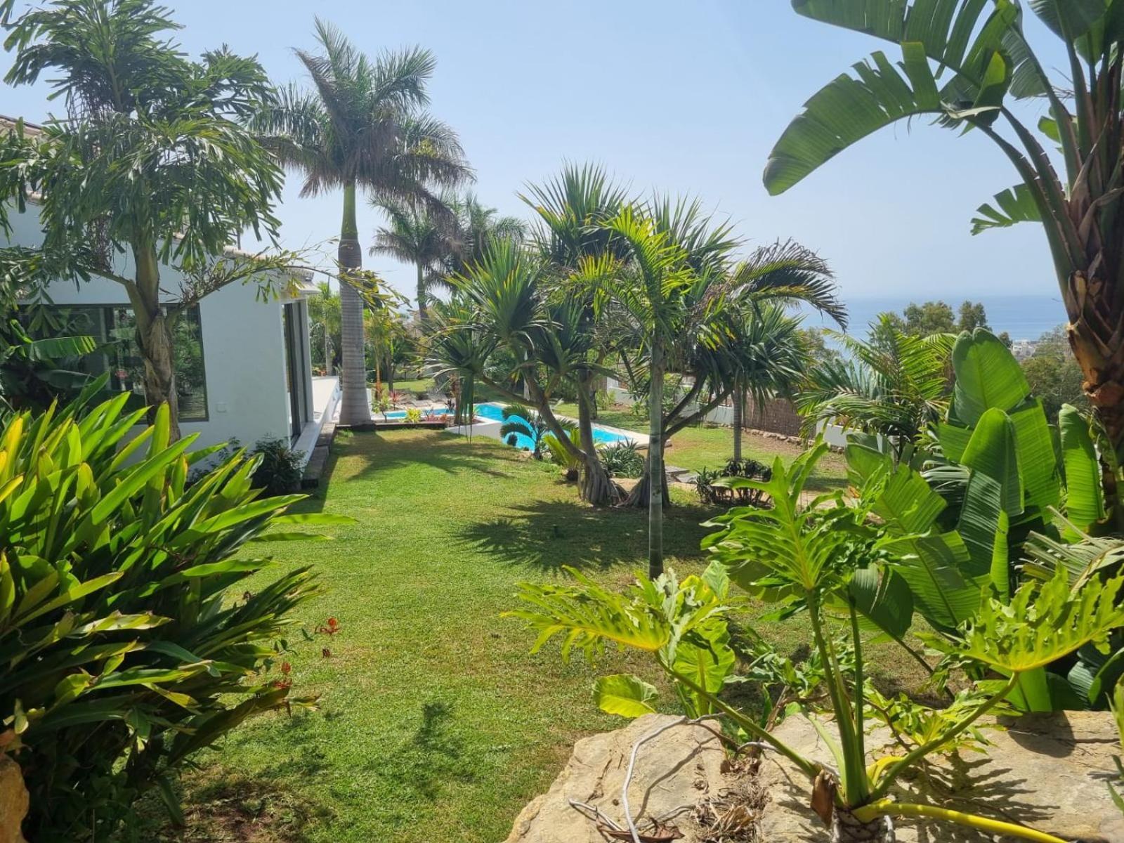 Bed & Breakfast In Villa Eden Palm Benalmadena Luaran gambar