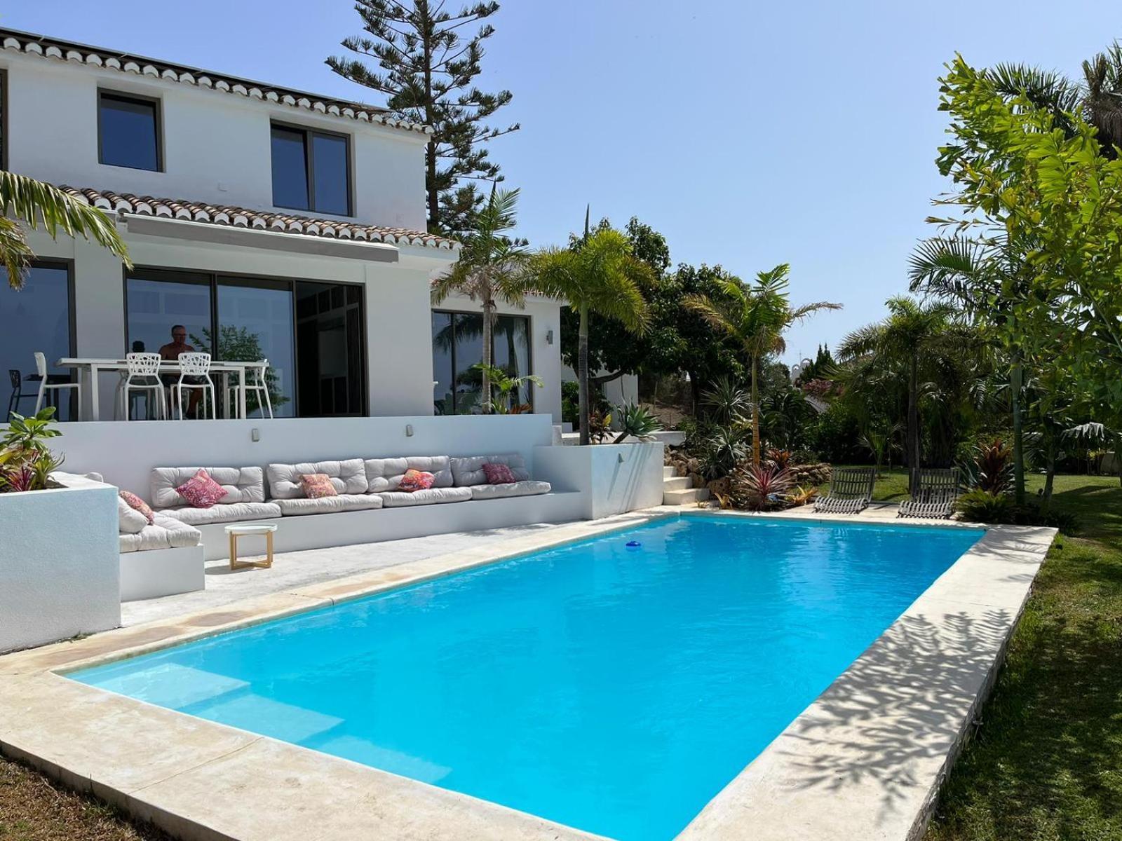 Bed & Breakfast In Villa Eden Palm Benalmadena Luaran gambar